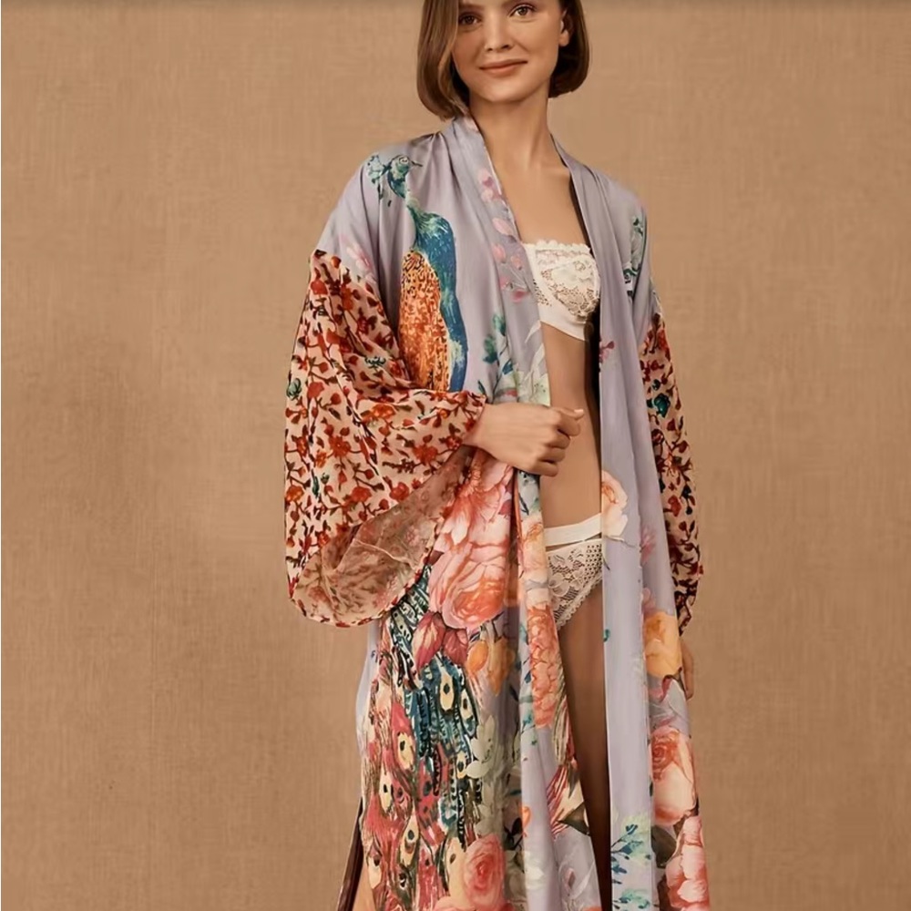 Peacock kimono robe - Picture 5 of 11